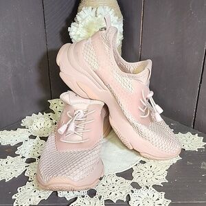 STEVE MADDEN Milo Size 7
